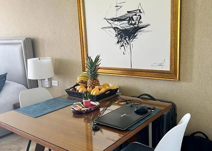 One Paralia Apartamento *